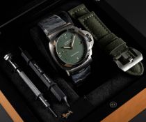 A GENTLEMAN'S UNWORN TITANIUM PANERAI LUMINOR 1950 MARINA BRACELET WATCH DATED 2016, REF. PAM00693