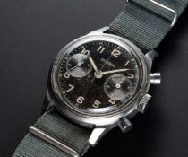 A RARE GENTLEMAN'S LARGE SIZE STAINLESS STEEL CONSUL ANTIMAGNETIC WATERPROOF CHRONOGRAPH WRIST WATCH