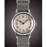 A GENTLEMAN'S STAINLESS STEEL BRITISH MILITARY OMEGA RAF PILOTS WRIST WATCH DATED 1956, WITH WHITE