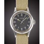 A GENTLEMAN'S STAINLESS STEEL BRITISH MILITARY LONGINES RAF PILOTS WRIST WATCH DATED 1956