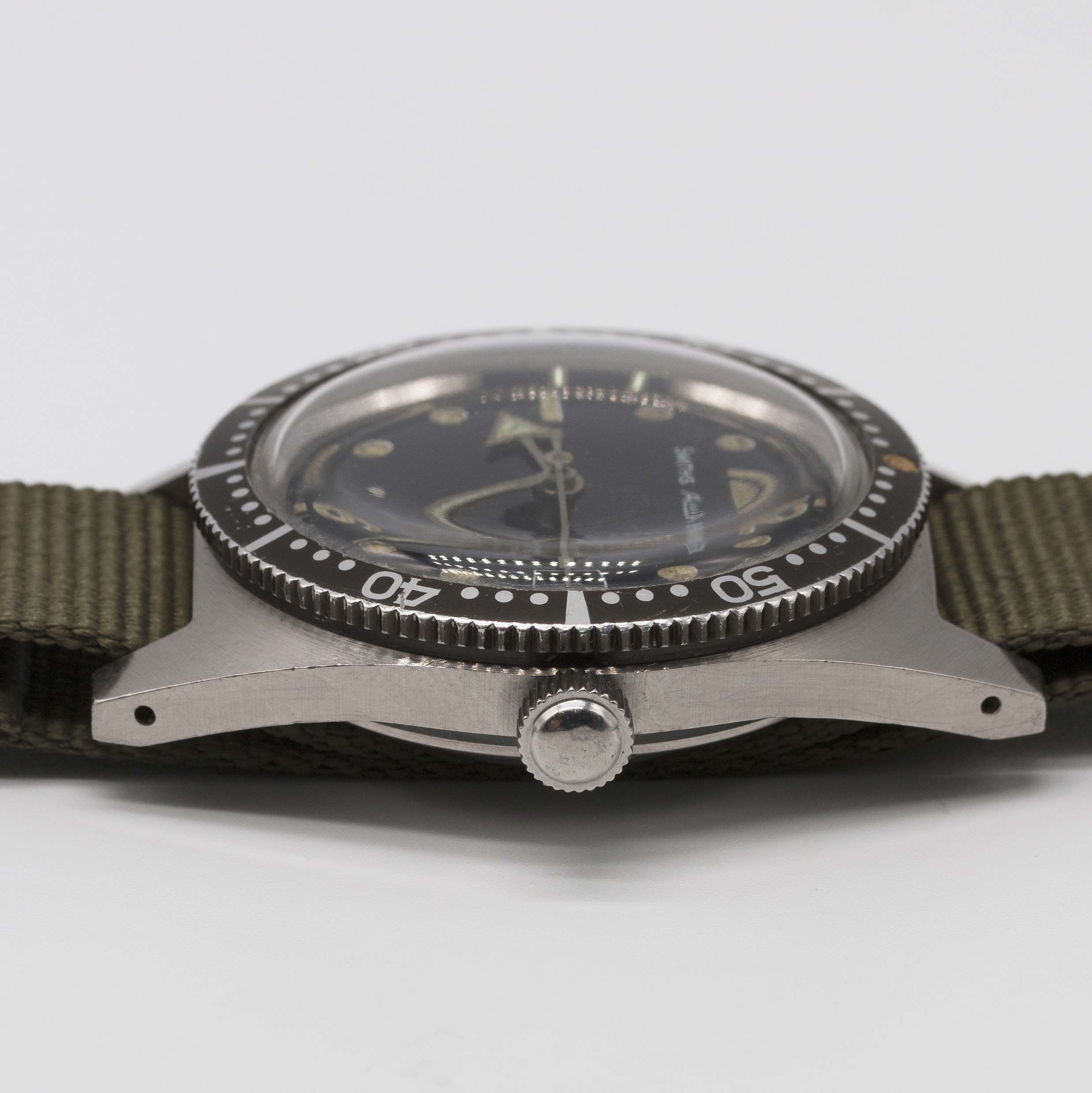 A GENTLEMAN'S STAINLESS STEEL SMITHS ASTRAL "SKIN DIVER" WRIST WATCH CIRCA 1969, REF. CM4501 WITH - Image 9 of 10