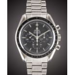 A GENTLEMAN'S STAINLESS STEEL OMEGA SPEEDMASTER PROFESSIONAL CHRONOGRAPH BRACELET WATCH CIRCA