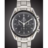 A GENTLEMAN'S STAINLESS STEEL OMEGA SPEEDMASTER PROFESSIONAL CHRONOGRAPH BRACELET WATCH CIRCA 1998,