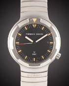 A GENTLEMAN'S TITANIUM IWC PORSCHE DESIGN OCEAN 2000 DIVERS BRACELET WATCH DATED 1992, REF. 3504