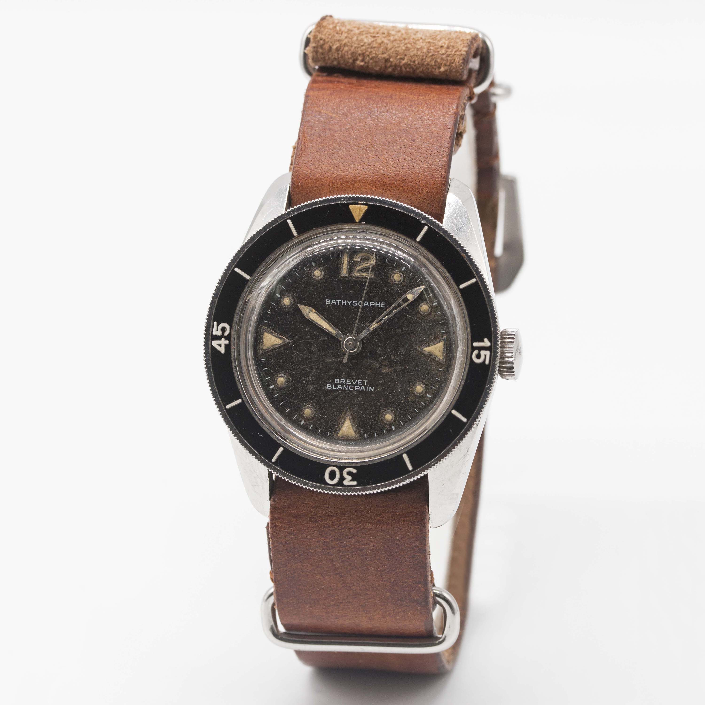 A GENTLEMAN'S STAINLESS STEEL BLANCPAIN BATHYSCAPHE DIVERS WRIST WATCH CIRCA 1960s Movement: 17J, - Image 4 of 10