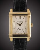 A FINE GENTLEMAN'S 18K SOLID YELLOW GOLD PATEK PHILIPPE GONDOLO WRIST WATCH DATED 2005, REF. 5111J-