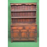 Late 20th century oak Georgian style dresser the top having two shelves,