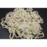 Bag of approximately 20 Pearl necklaces