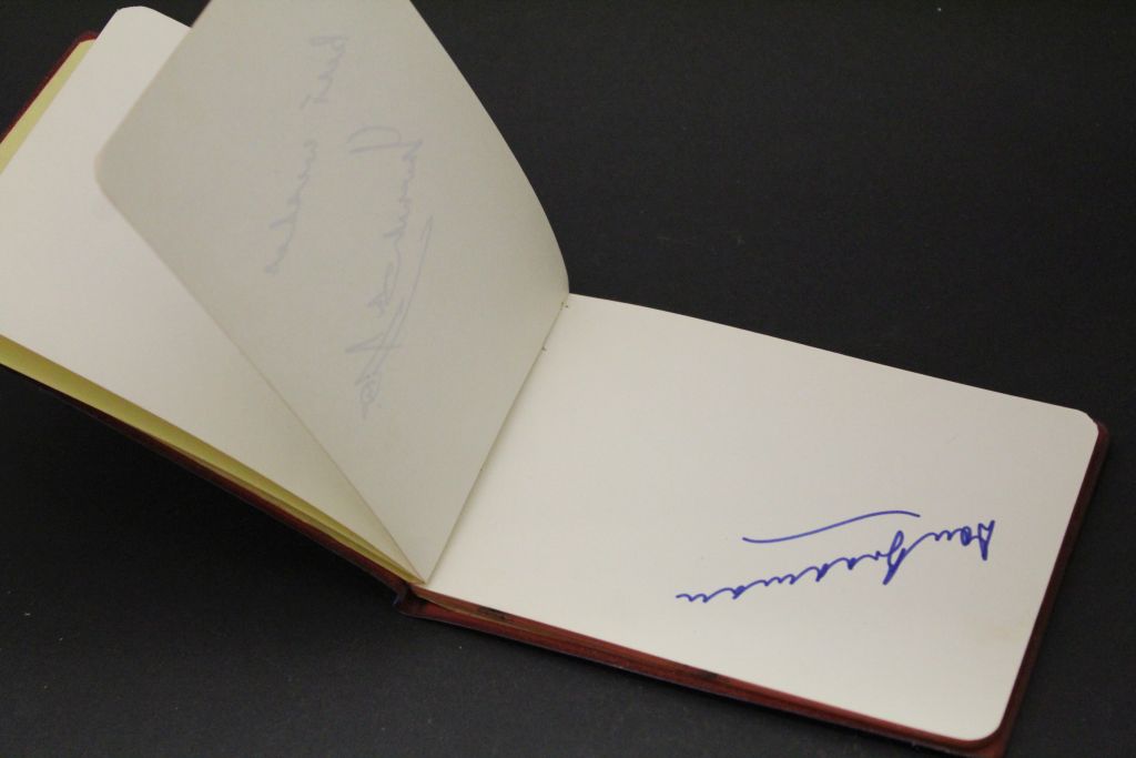 Cricket Autographs - Autograph book containing three clear autographs on single pages to include