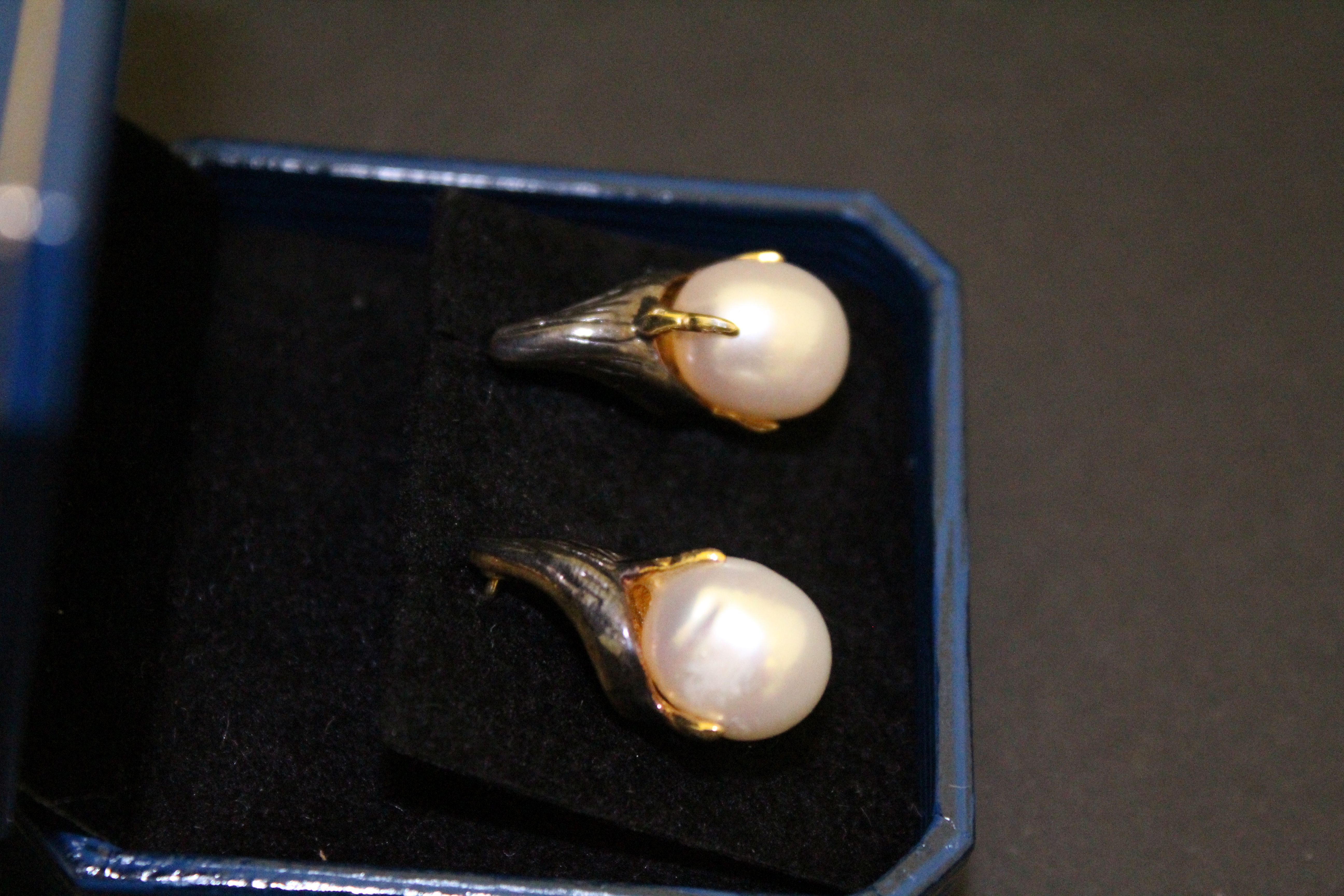 Pair of silver and baroque pearl earrings - Image 3 of 3