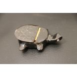 Victorian horn snuff box in the shape of a turtle