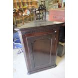 Georgian Oak Hanging Corner Cupboard with Single Panel Door