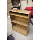 Mid 20th century Oak Small Bookcase