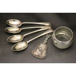 Four George V silver coffee spoons, Sheffield 1918 Cooper Brothers and Sons Ltd together with a
