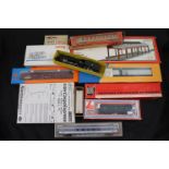 Collection of boxed HO model railway to include Marklin 3000 BR89 ENGINE, Lima Station Roof,