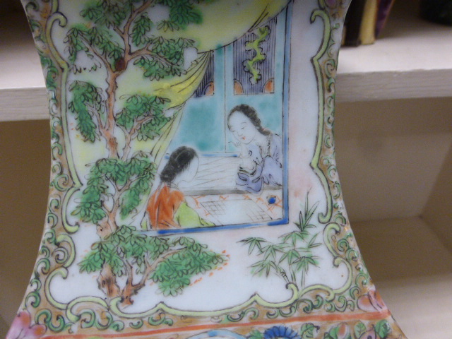 Chinese Famille Rose vase with hand painted scenes - Image 18 of 21