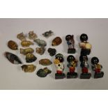 Five Robertson Golly band figures, a Robertson lollipop Golly and assorted Wade style animal