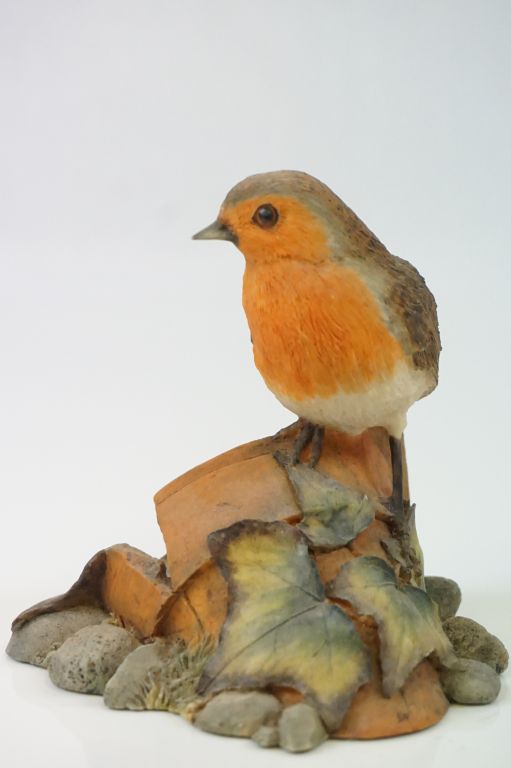 Tray of mixed ceramics to include; Wade, Beswick birds, Border Fine Arts animals etc - Image 3 of 3