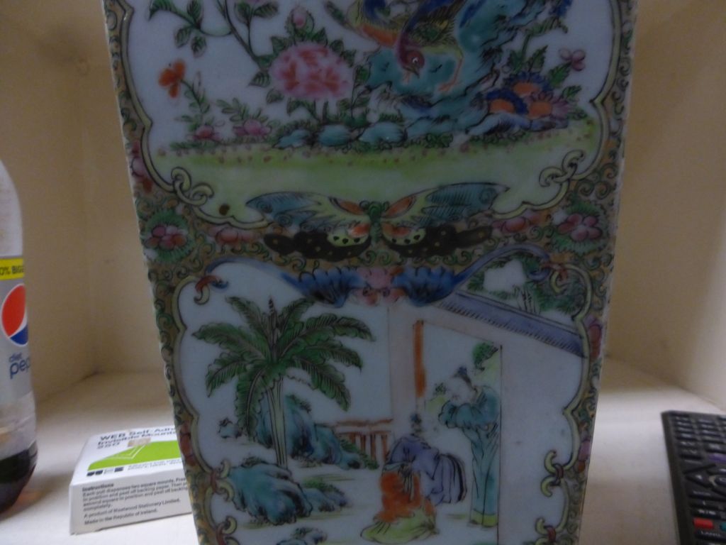 Chinese Famille Rose vase with hand painted scenes - Image 12 of 21