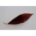 Willy Winnaess for David Andersen, a mid twentieth century Norwegian enamelled silver leaf brooch,