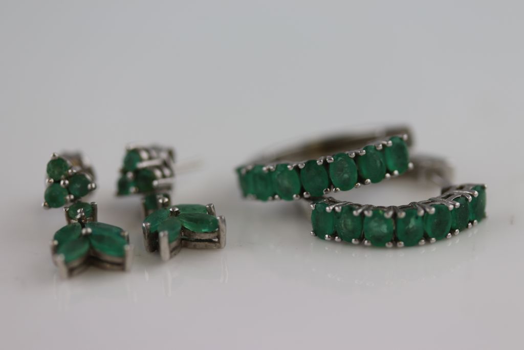 A pair of emerald silver stylised leaf drop stud earrings, marquise shaped and round mixed cut - Image 3 of 4