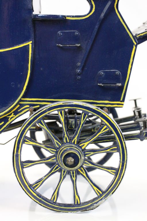 Vintage scratch built model of a Stagecoach with painted finish and Leather seats - Image 2 of 2