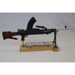 Bren Machine Gun mk 1 scale model in metal, composite and wood, 59cm long, presented on wooden