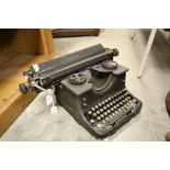 Early 20th century Oliver No. 20 Typewriter