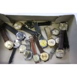 Collection of vintage Gents mechanical wristwatches to include; Caravelle, Herald, Valex, Unicar