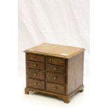 Late 19th / Early 20th century Oak Apprentice Eight drawer chest