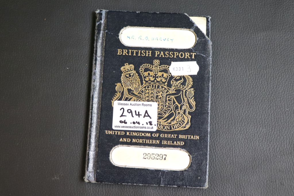 TV & Film Autographs - Passport containing a collection of autographs that feature Hugh Grant, Liz