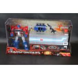 Transformers Masterpiece - Boxed Hasbro Transformers Masterpiece Optimus Prime 2 in 1 complete and