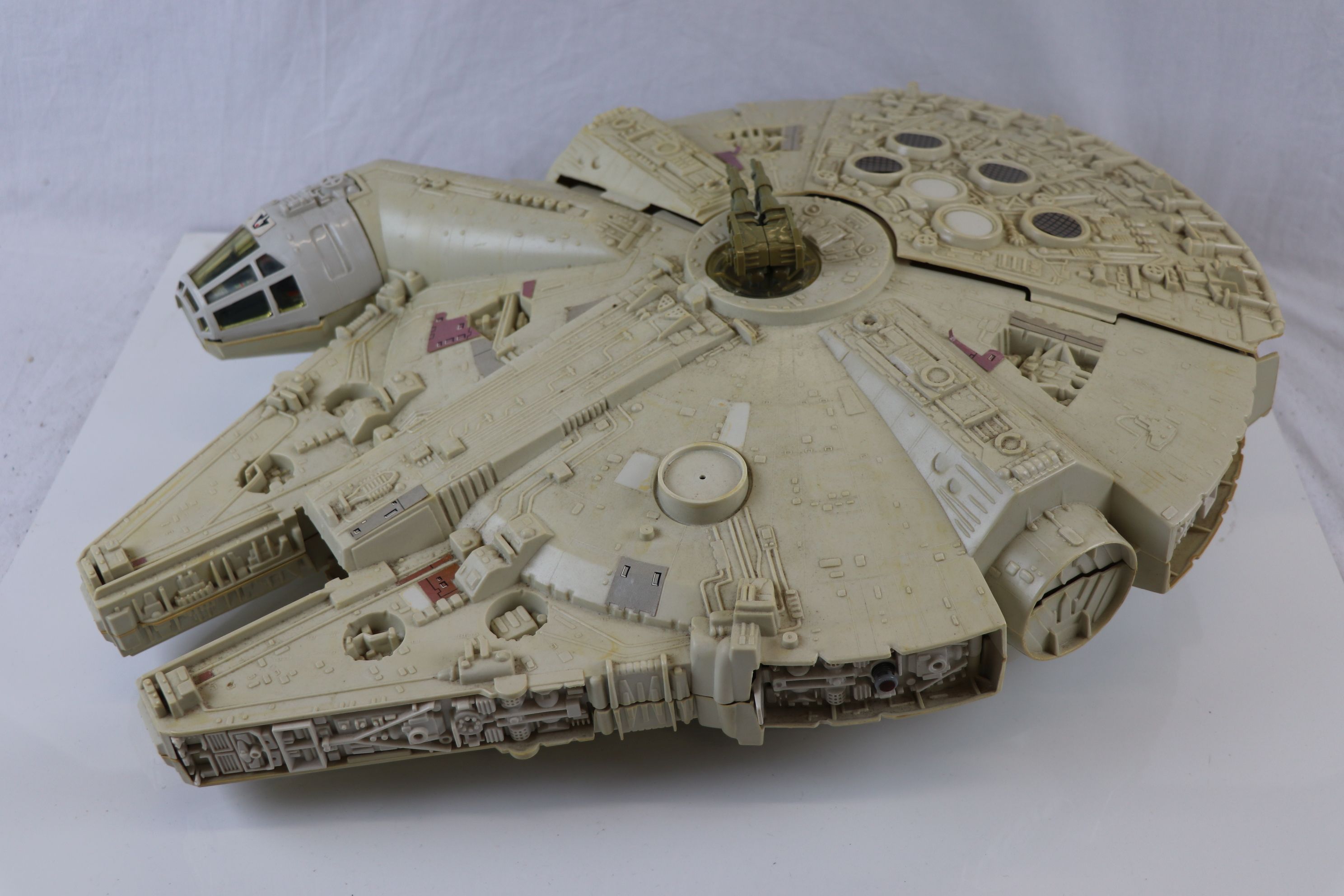 Star Wars - Original boxed Palitoy The Empire Strikes Back Millennium Falcon Spaceship in gd play - Image 3 of 5