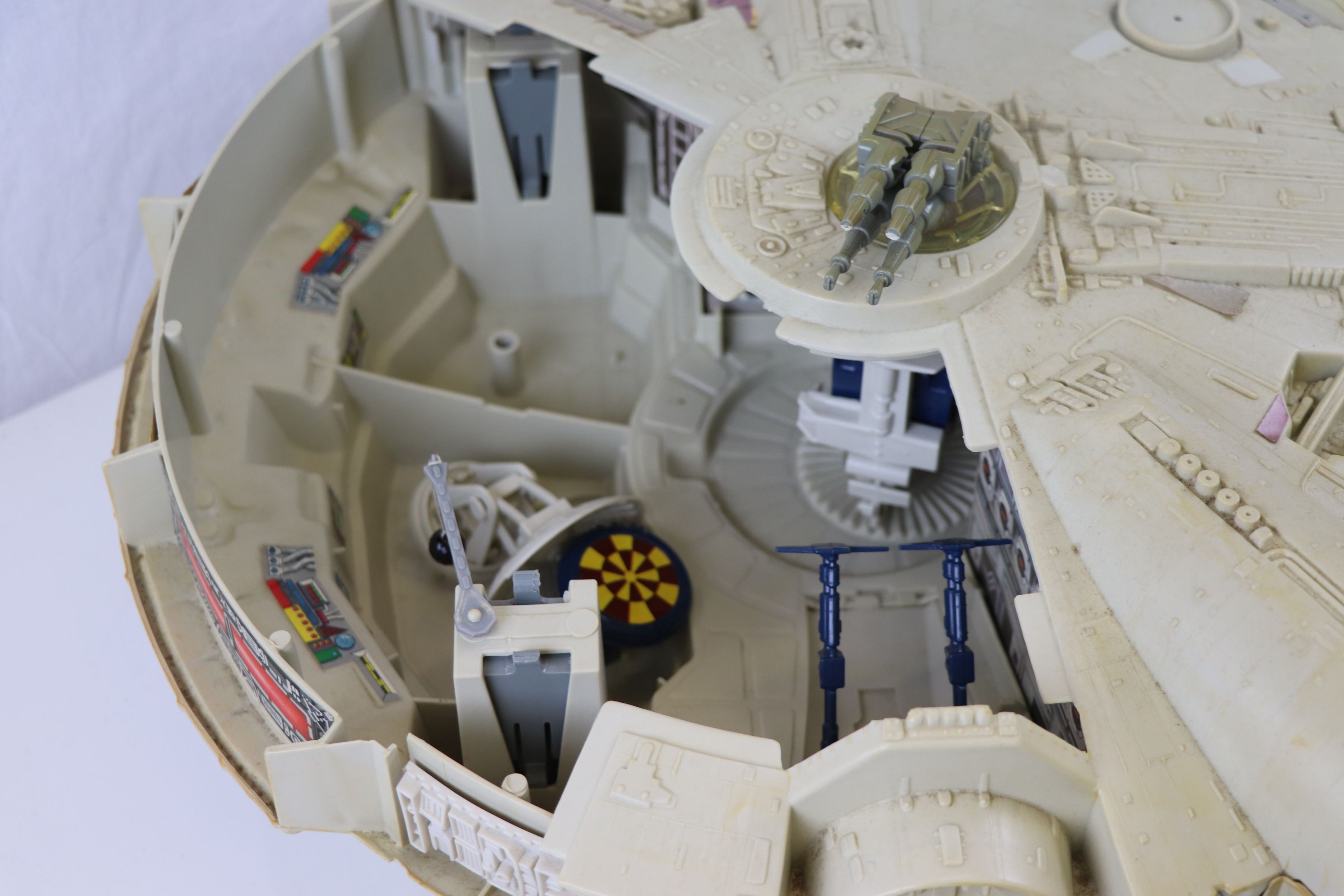 Star Wars - Original boxed Palitoy The Empire Strikes Back Millennium Falcon Spaceship in gd play - Image 5 of 5