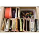 Collection of plastic figures and soldiers to include 12 x boxed Airfix examples to include 7th