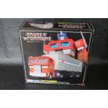 Transformers Masterpiece - Boxed Takara Transformers MP4 Cybertron Commander Convoy Optimus Prime