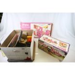 Collection of Palitoy Pippa doll accessories to include boxed Apartment, empty Pippa's Camper Set,