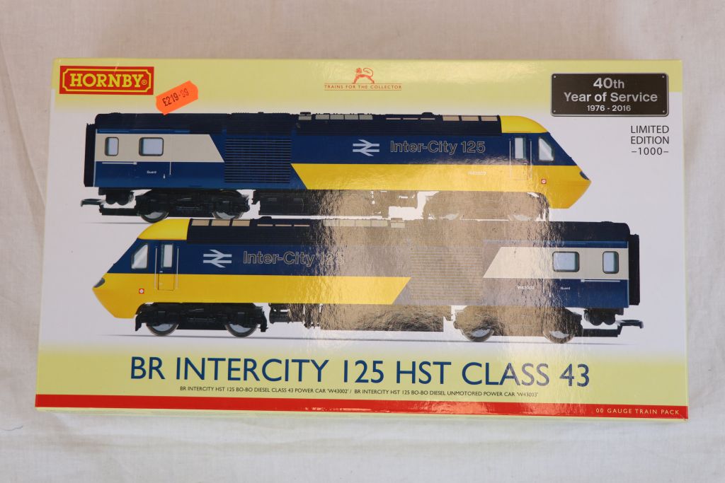 Boxed ltd edn Hornby R3403 BR Intercity 125 HST Class 43 '40th Year of Service' Train Pack with - Image 2 of 4