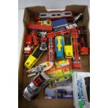Collection of play worn diecast models to include many Matchbox examples plus boxed ERTL Vintage