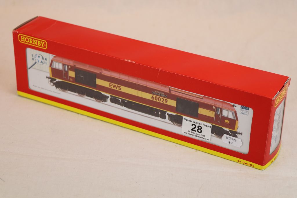 Boxed Hornby OO gauge R2746 DCC Ready Super Detail EWS Co-Co Diesel Electric Class 60 Locomotive - Image 2 of 4