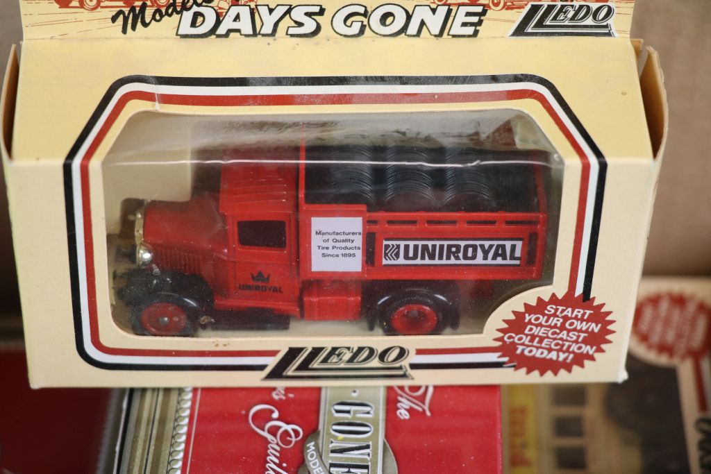 Assorted boxed die-cast vehicles to include Corgi Motoring Memories, Lledo Days Gone, Oxford Die - Image 3 of 5