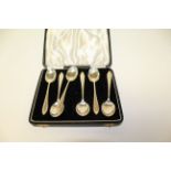 Cased set of six silver coffee spoons, makers Arthur Price & Co Ltd, Birmingham 1932