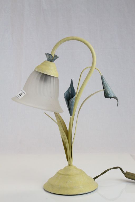 Pale Yellow Finish Metal Table Lamp in the form of a Flower