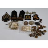 Mixed Collection Of Military Regimental Badges & Buttons To Include : Royal Air Force,