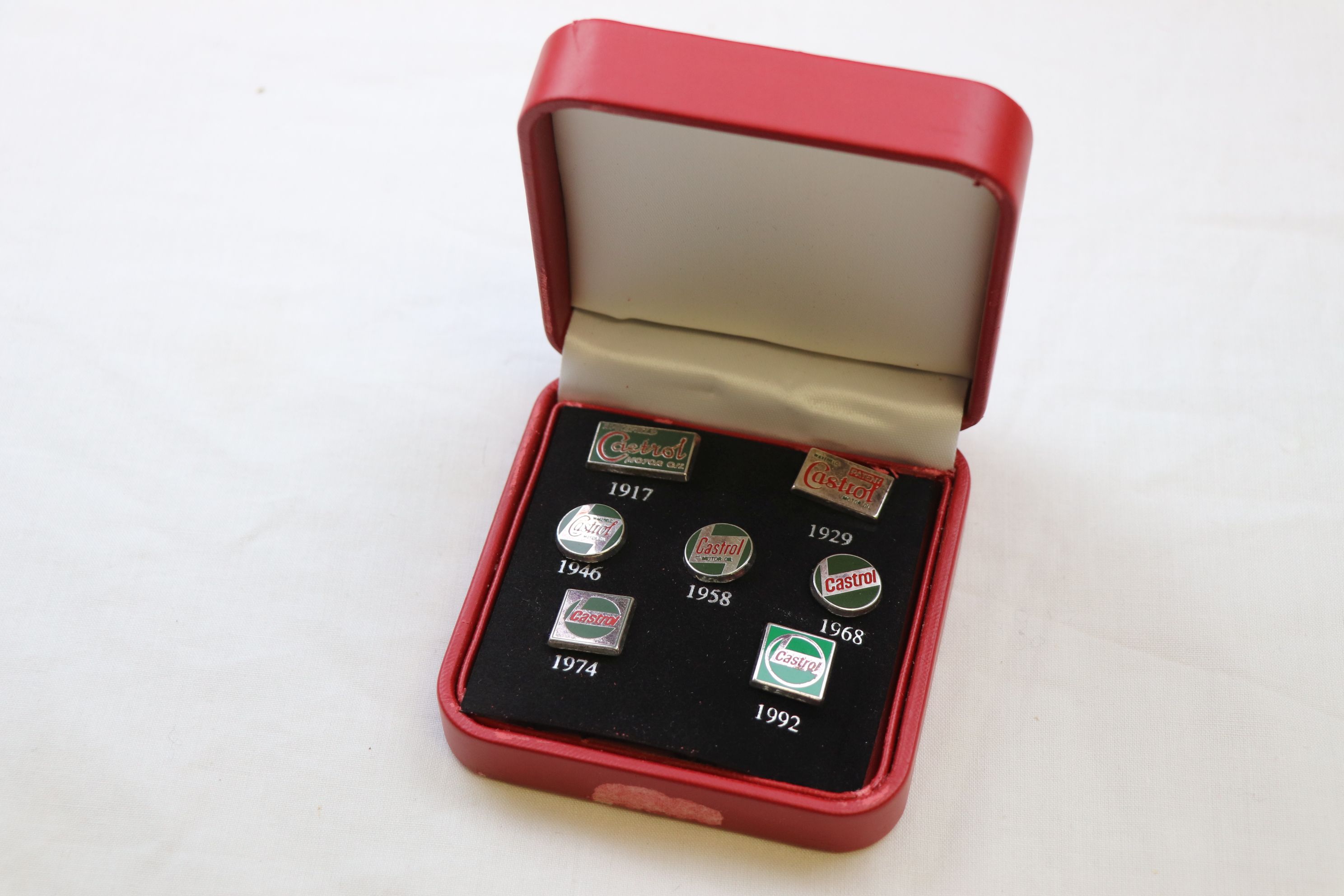 Seven Castrol motor oil advertising enamelled pin badges for years 1917, 1929, 1946, 1958, 1968, - Image 4 of 4