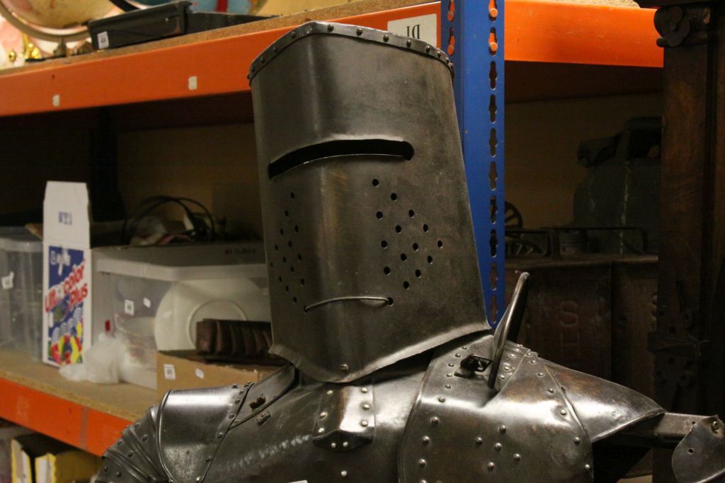 Replica Full Size Suit of Armour - Image 2 of 4