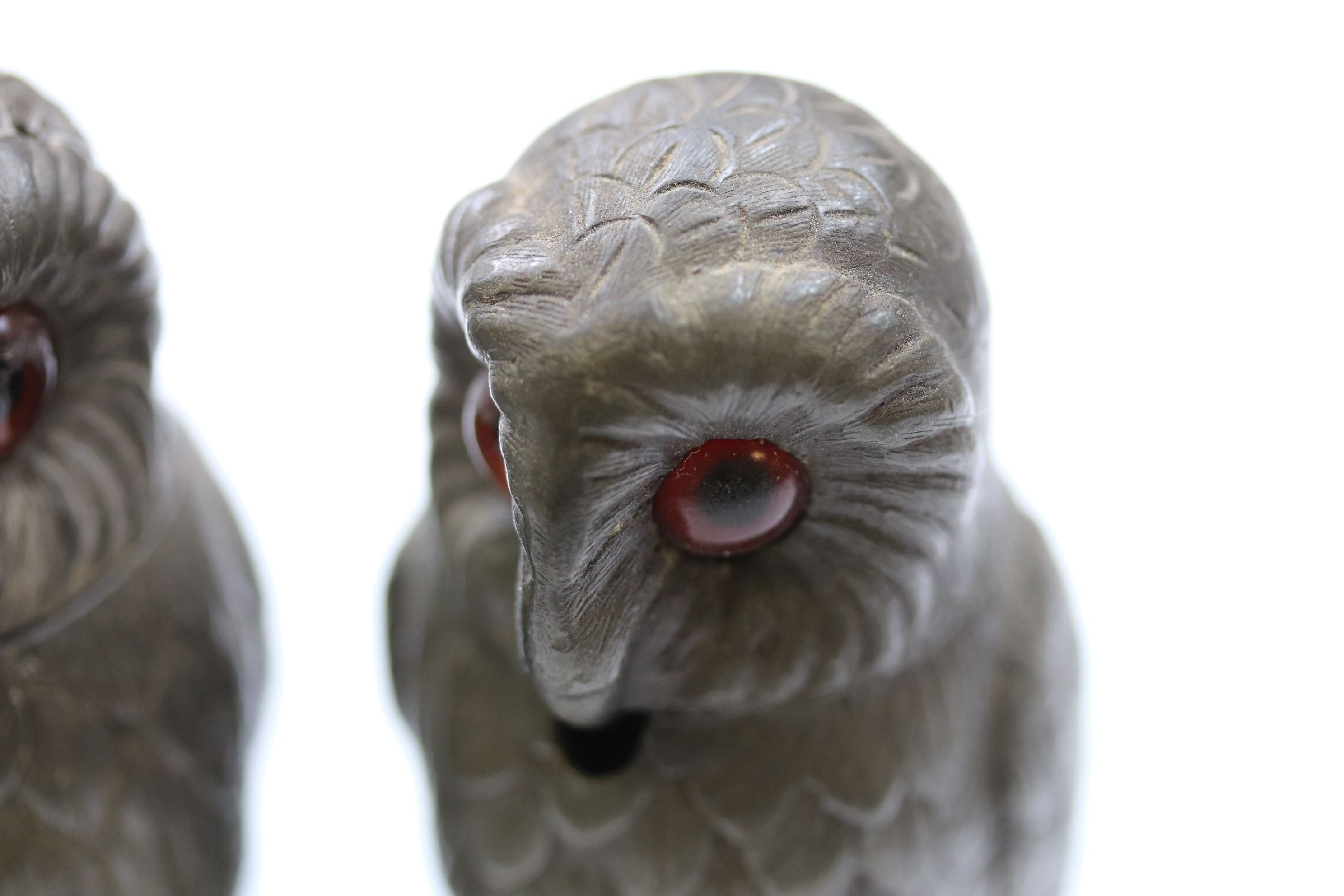 A part pewter owl cruet set comprising mustard and pepper, the owls with paste eyes and textured - Image 5 of 5