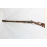 Model of a vintage Musket in wood & metal