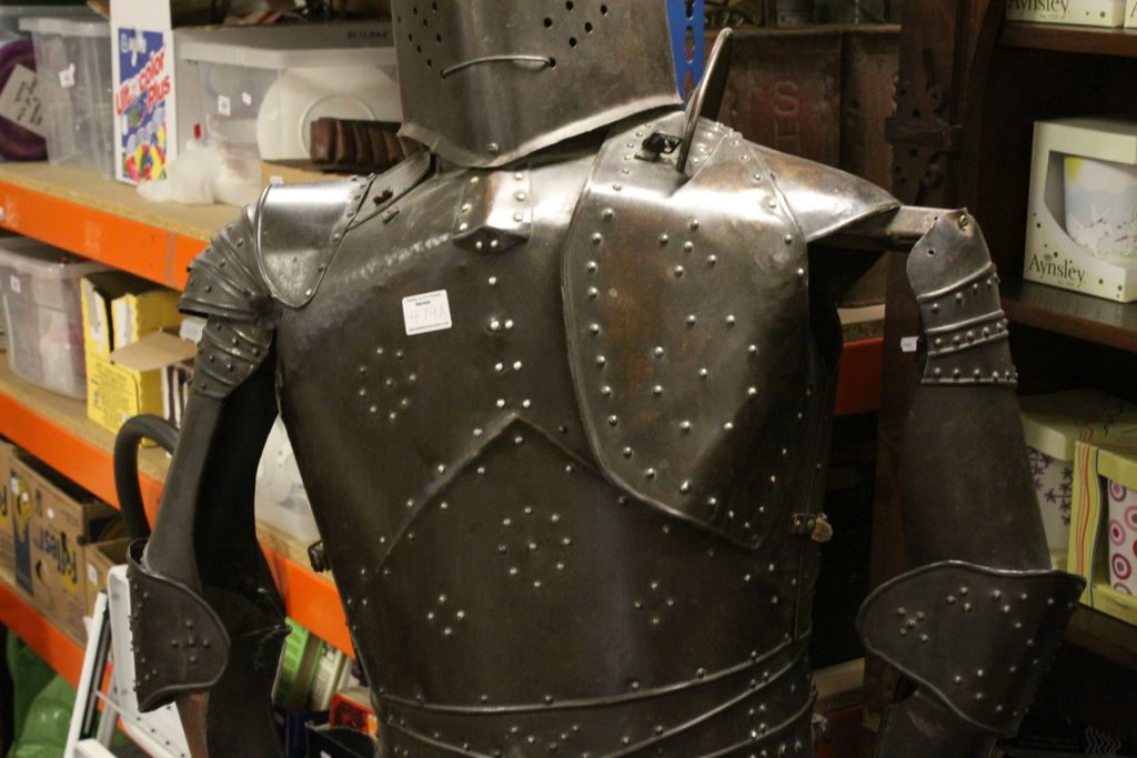 Replica Full Size Suit of Armour - Image 3 of 4
