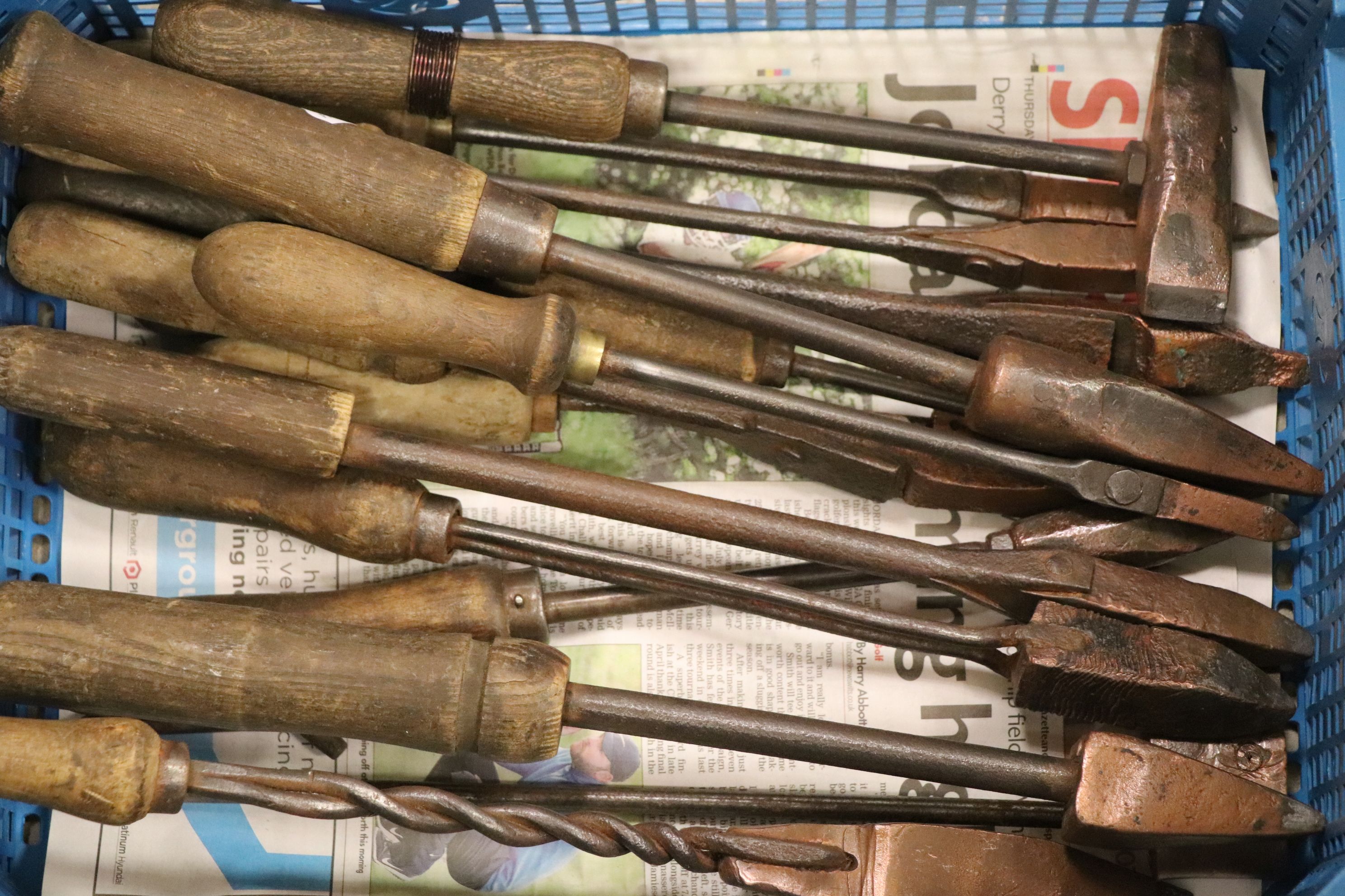 Sixteen Vintage Wooden Handled Copper Tipped Soldering Irons - Image 2 of 2